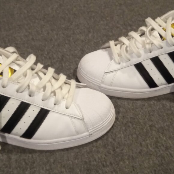 Adidas Superstar 29 Gold Tongue Men's size 11.5 US - Picture 3 of 5